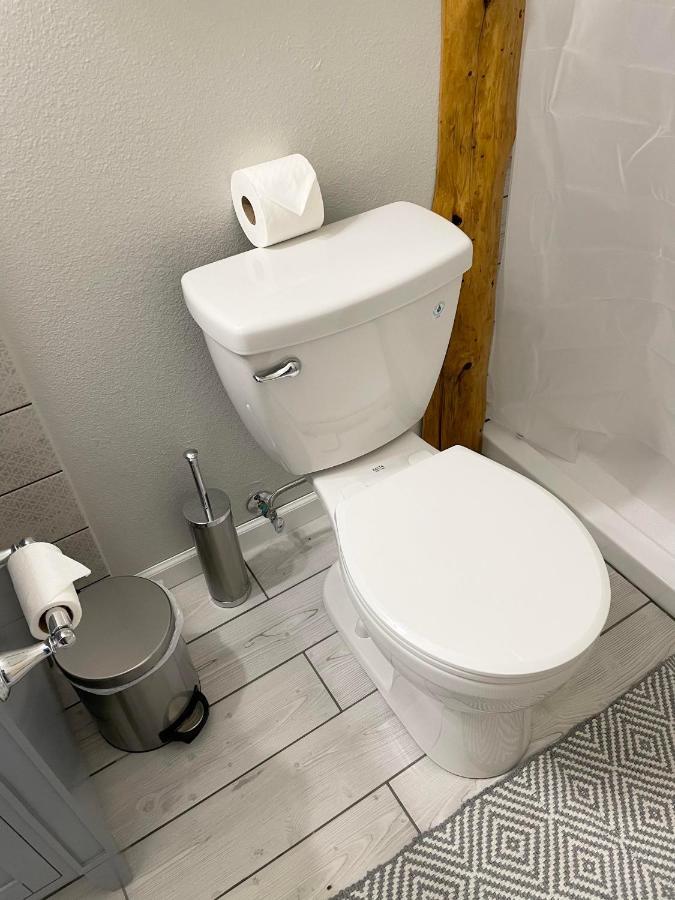 Four Oaks Bed And Breakfast 화이츠보로 외부 사진